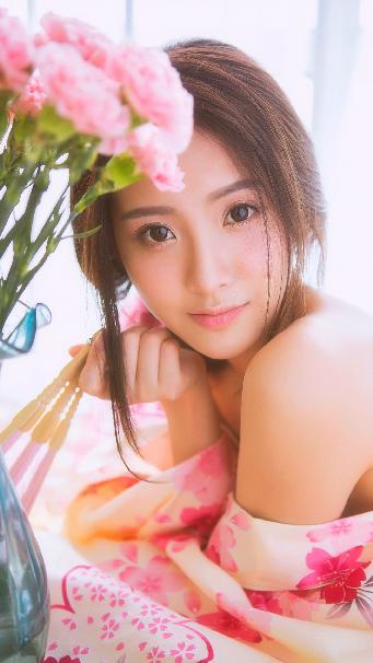 泡在我家的辣妹